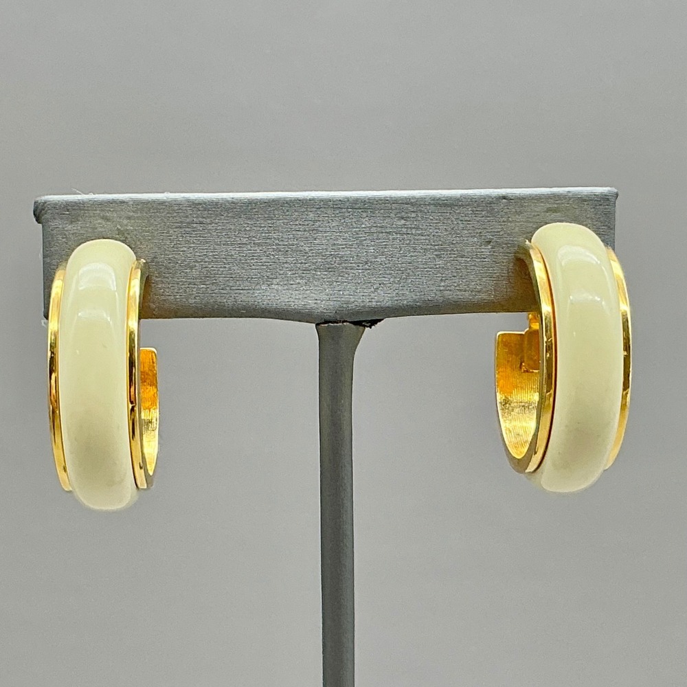 Vintage Avon Earrings Off White Enamel Gold Tone‎ Hoop Clip On 1.5"